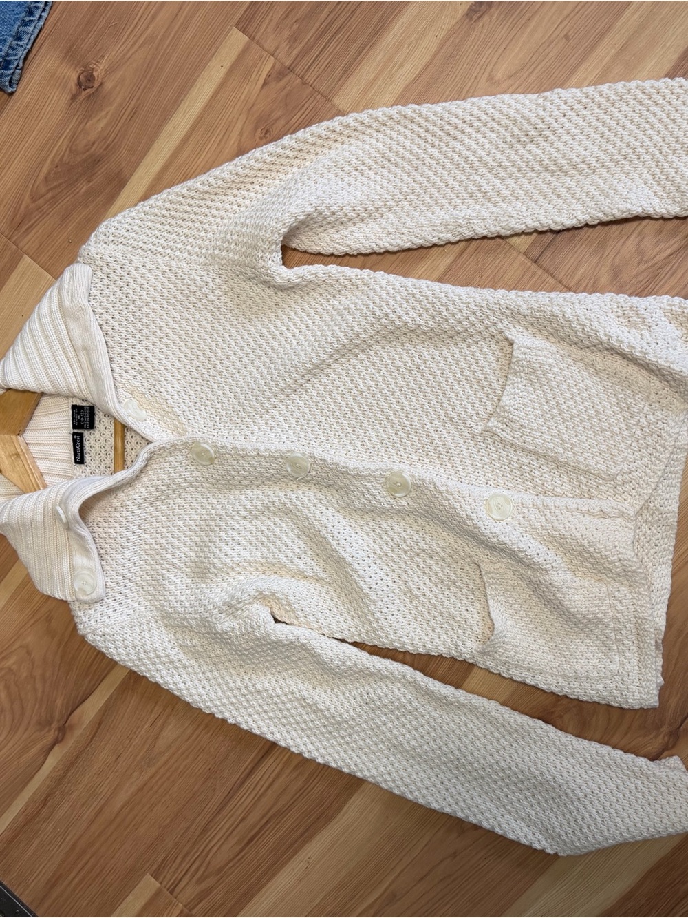 90s Grannycore Cream Knit Button-Up Cardigan - Picture 4 of 4